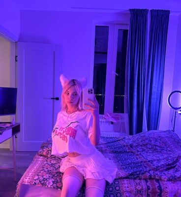 Китти Китт (Kitty Keettt, Mommy Kitty)