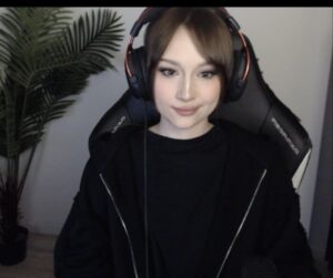 Даша (Dasha228play)
